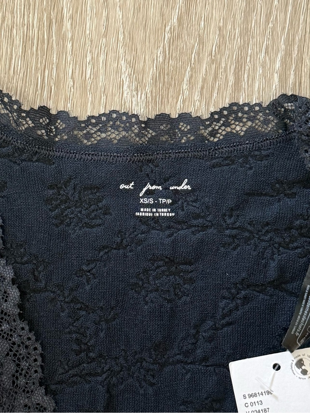 Urban Outfitters Out From Under Black Lace Top XS/S NWT - Picture 4 of 6